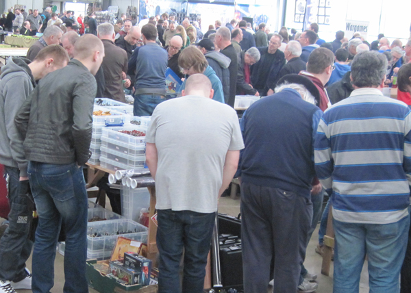 Hammerhead Tabletop Sales